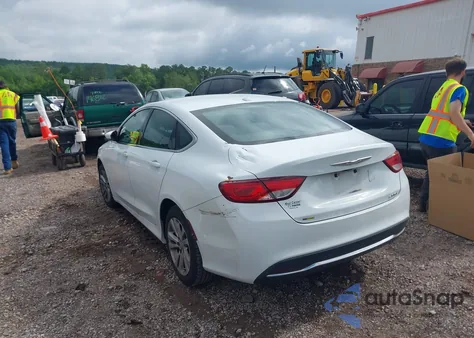 2016 Chrysler 200 Limited z USA, uszkodzony, nr VIN 1C3CCCAB3GN131981